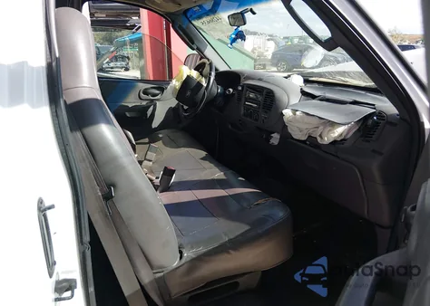 2003 Ford F-150 Lariat/Xl/Xlt z USA, uszkodzony, nr VIN 1FTRX17W33NB51313